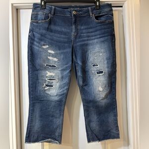 Maurices Women's Cropped Distressed Denim Jeans